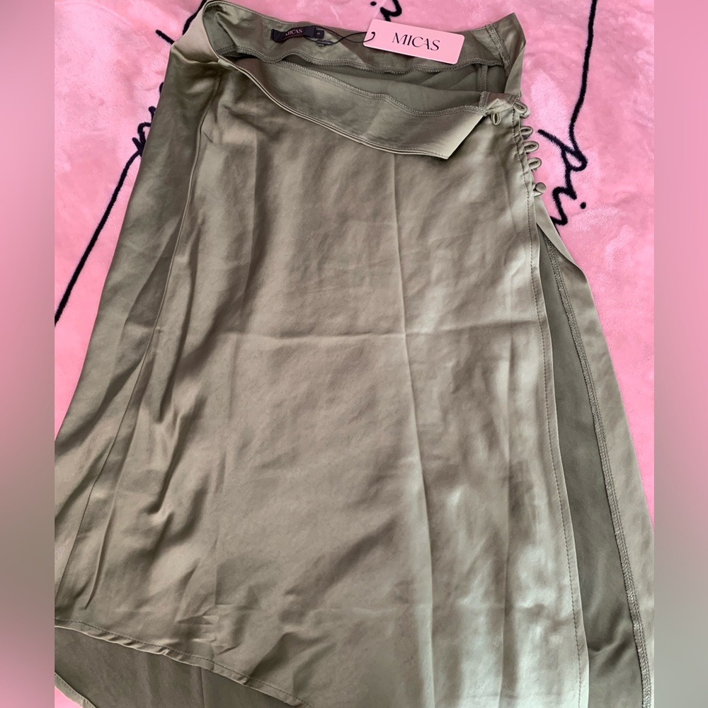 Micas asymmetrical hem slit button deco skirt